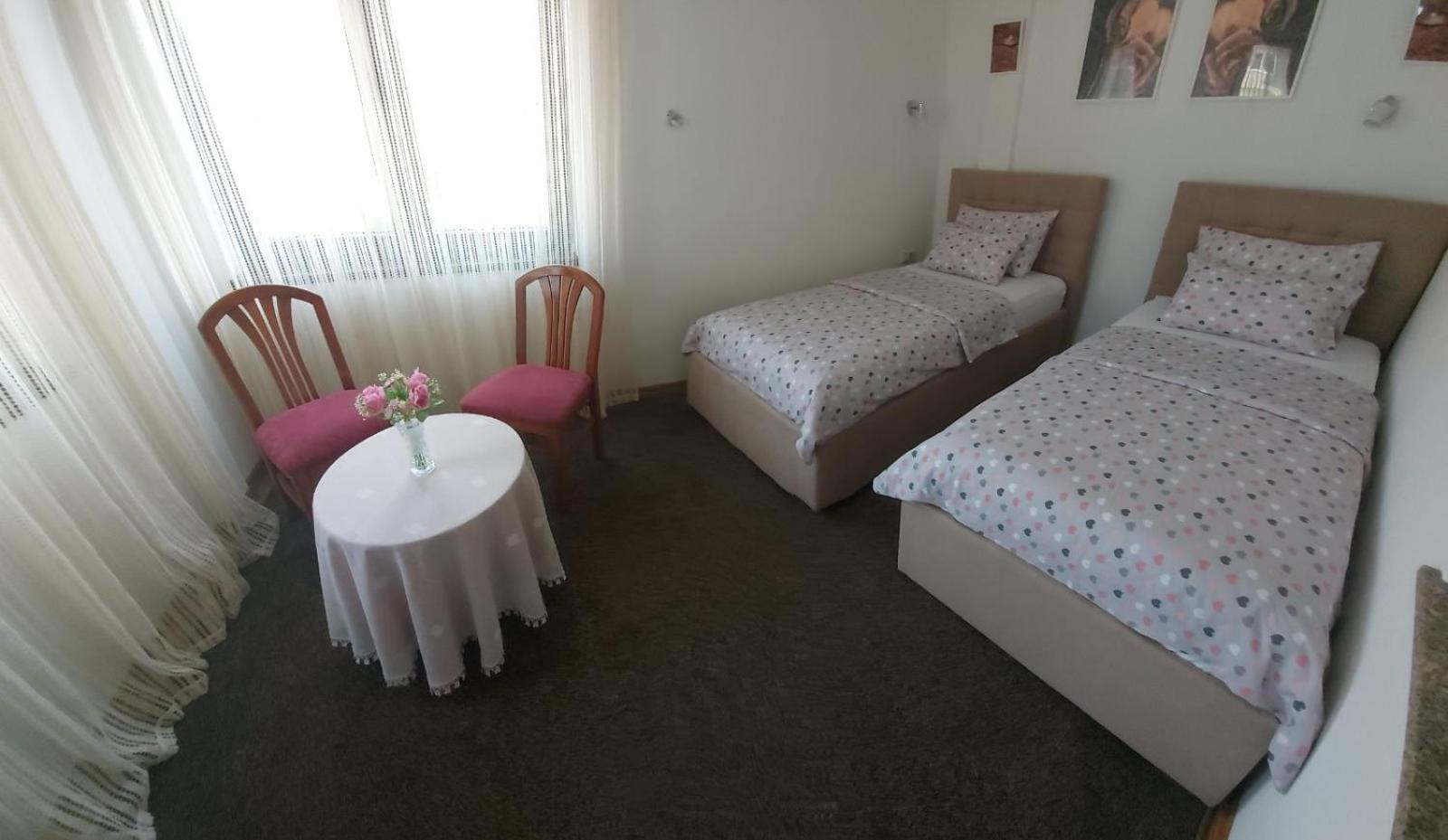 Bed & Breakfast Sjaj Сараево Стая снимка